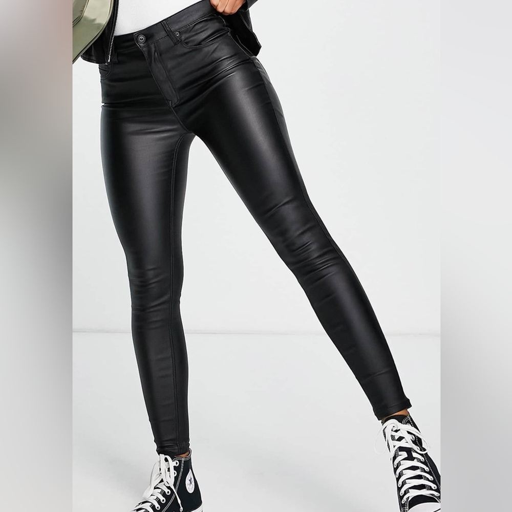 Black Regular Waist Faux Leather Pants – Stradivarius – Never Worn